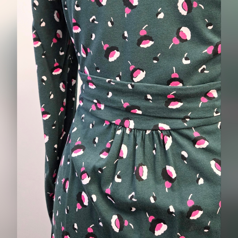 *final price* Boden long sleeve scoop neck forrest green & pink dress sz 6L